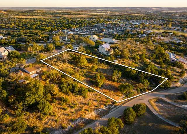 Property at 21 Scenic Ridge Rd, Fredericksburg, TX 78624