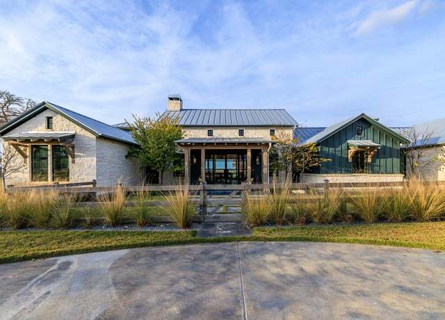 Property at 120 Fabelhaft Cir, Fredericksburg, TX 78624, 4 beds, 4.5 baths