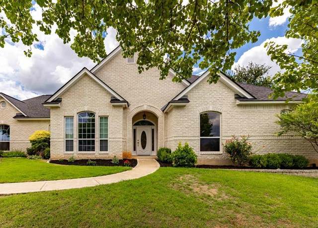 Property at 1107 Running Buck Ln, Fredericksburg, TX 78624, 3 beds, 2 baths