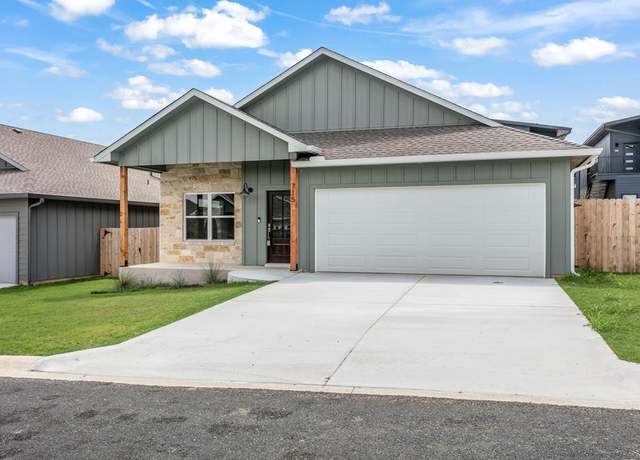 Property at 715 Wedgewood Ln, Fredericksburg, TX 78624, 3 beds, 2 baths