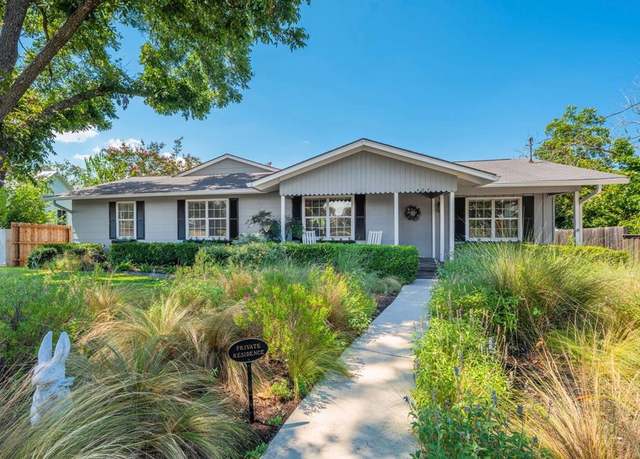 Property at 407 E College St, Fredericksburg, TX 78624, 4 beds, 2 baths