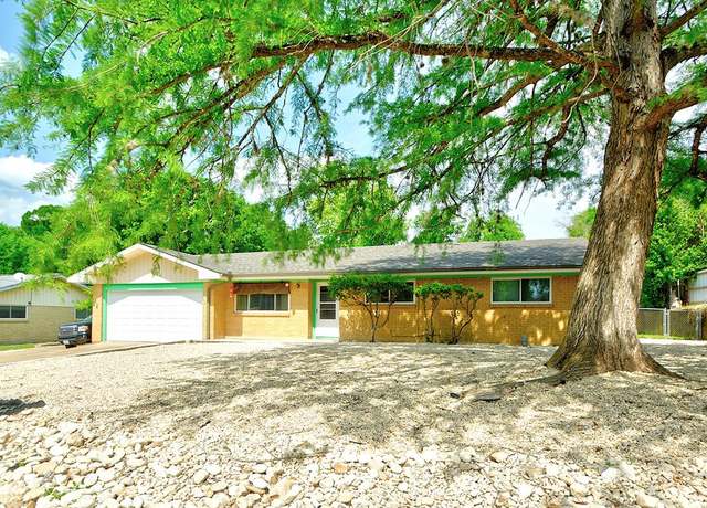 Property at 1114 Donna Kay Dr, Kerrville, TX 78028, 3 beds, 1.5 baths