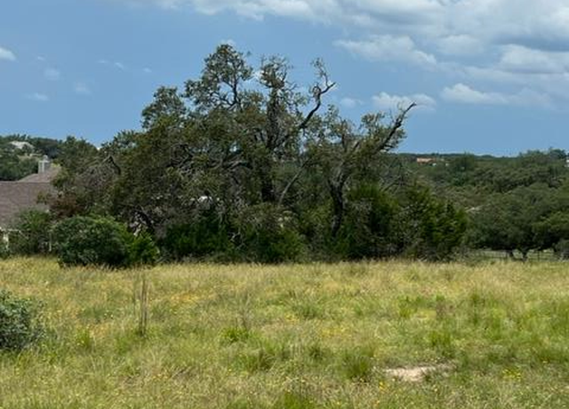 Property at 102 Ephram Mclane, Blanco, TX 78606