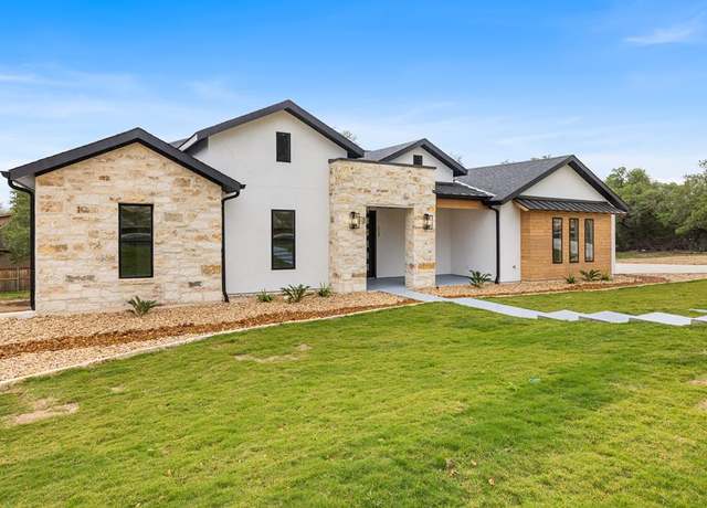 Property at 113 Stoneledge, Fredericksburg, TX 78624, 4 beds, 3 baths