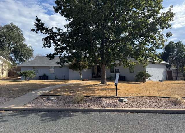 Property at 1003 Avenue A, Fredericksburg, TX 78624, 3 beds, 2 baths