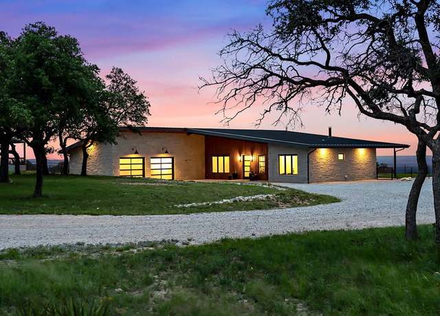 Property at 2058 Axis Cir, Fredericksburg, TX 78624, 3 beds, 2.5 baths