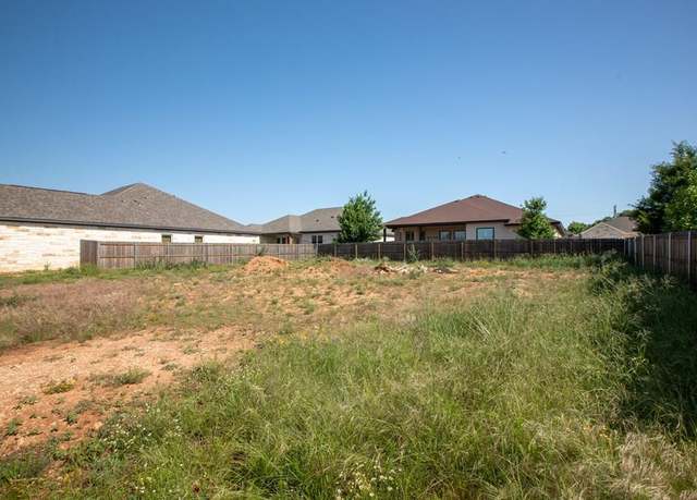 Property at 110 Parlin Ln, Fredericksburg, TX 78624