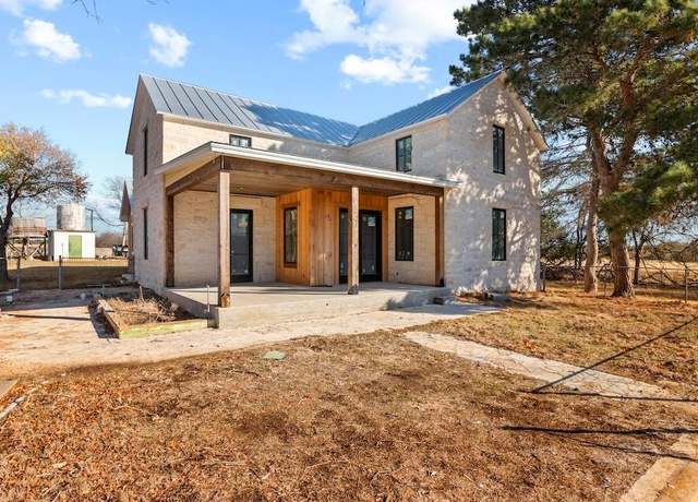 Property at 1410 Grapetown Rd, Fredericksburg, TX 78624, 3 beds, 3.5 baths