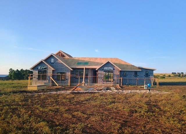 Property at 260 Longbow Ln, Fredericksburg, TX 78624, 4 beds, 3 baths