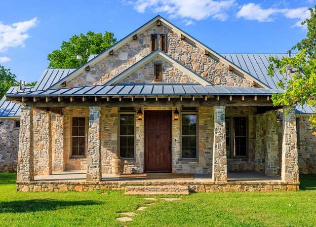 Property at 694 Clear Creek Rd, Fredericksburg, TX 78624, 3 beds, 3.5 baths
