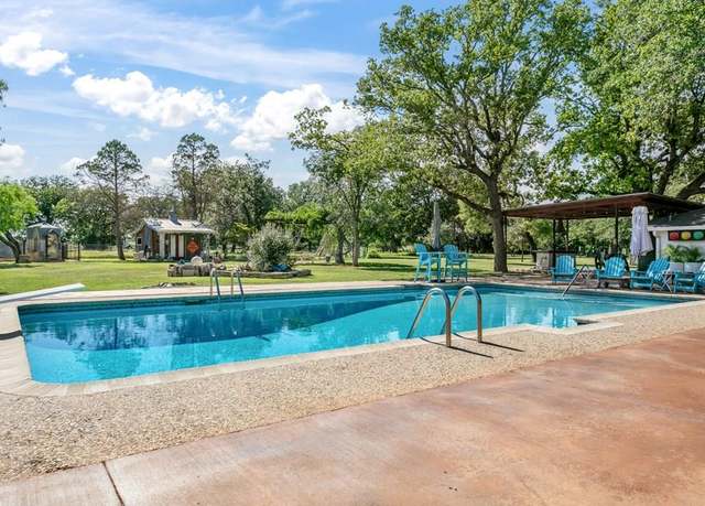 Property at 702 S Eagle St, Fredericksburg, TX 78624, 3 beds, 2.5 baths