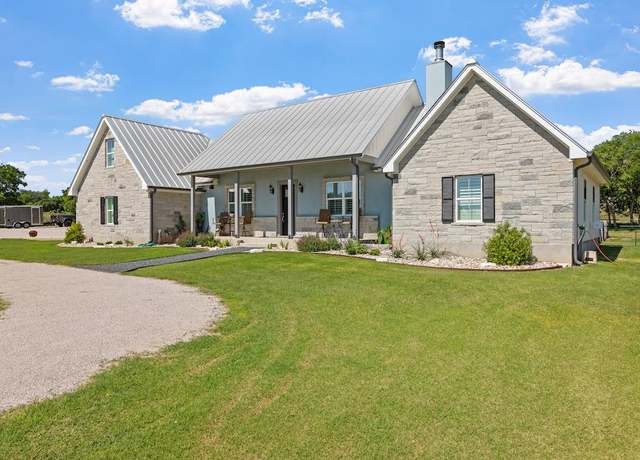 Property at 139 Armory Rd, Fredericksburg, TX 78624, 4 beds, 2.5 baths