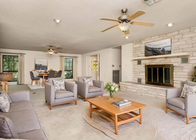 Property at 144 Maple St, Fredericksburg, TX 78624, 3 beds, 2.5 baths