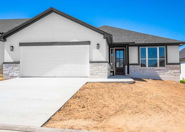 Property at 1604 Redwood Ct, Fredericksburg, TX 78624, 3 beds, 2 baths
