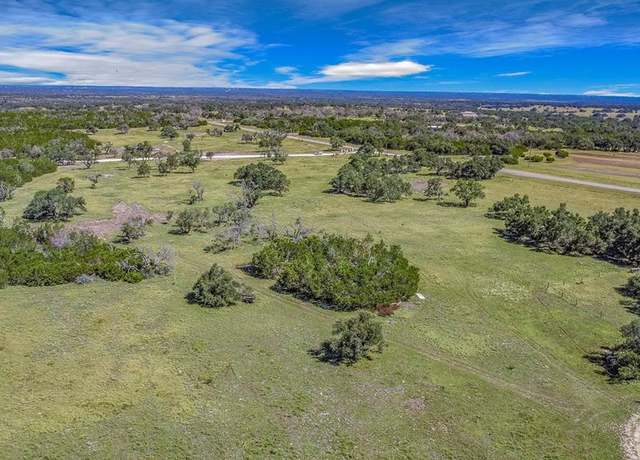 Property at 20 Bonita View Ranch Rd, Kerrville, TX 78028