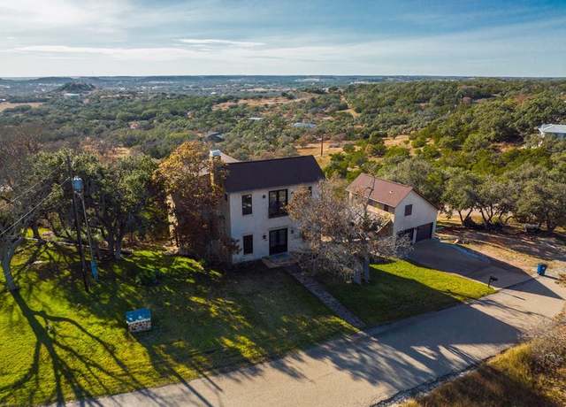 Property at 36 Scenic Ridge Dr, Fredericksburg, TX 78624, 3 beds, 3 baths