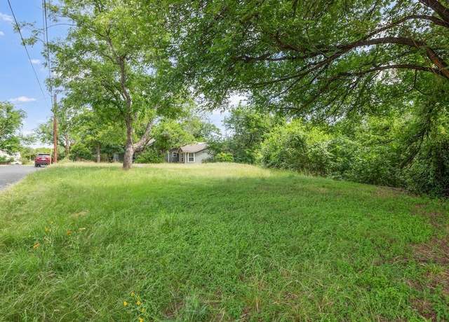 Property at 201 E Schubert St, Fredericksburg, TX 78624