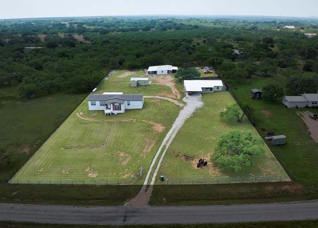 Property at 243 E Flag Creek Ranch Rd, Llano, TX 78643, 4 beds, 3 baths