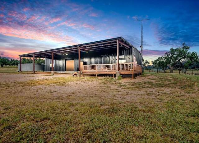 Property at 350 Gold-schaefer Rd, Fredericksburg, TX 78624, 2 beds, 2 baths
