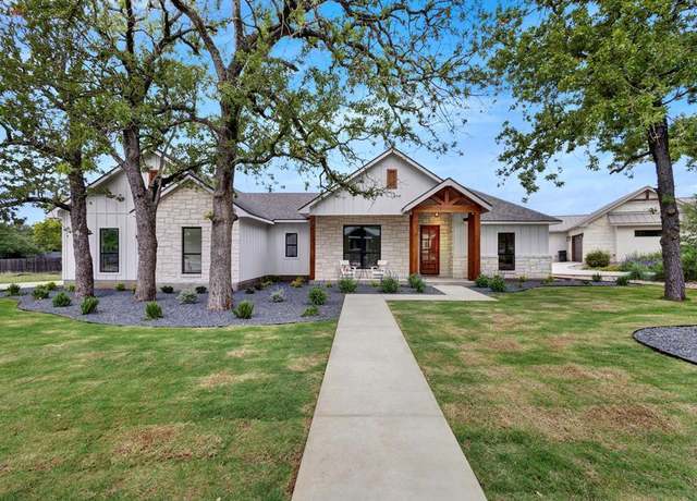 Property at 2049 Stone Mdw, Fredericksburg, TX 78624, 4 beds, 2.5 baths