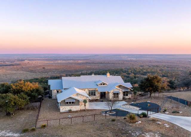 Property at 101 S Spies Ridge Dr, Fredericksburg, TX 78624, 4 beds, 2.5 baths