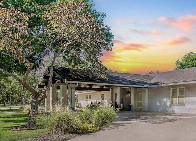 Property at 2021 Briarwood Cir, Fredericksburg, TX 78624, 6 beds, 6 baths
