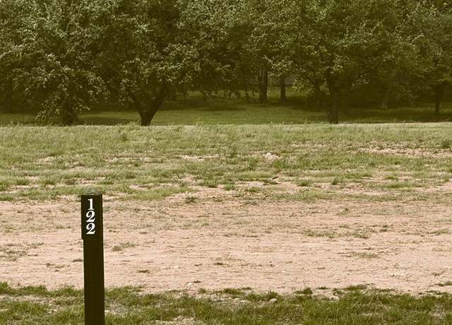 Property at 520 Interlaken St, Fredericksburg, TX 78624