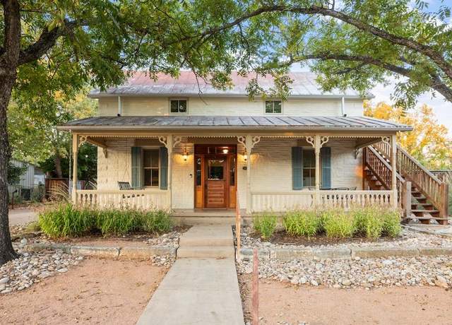 Property at 204 W Creek St, Fredericksburg, TX 78624, 3 beds, 3 baths