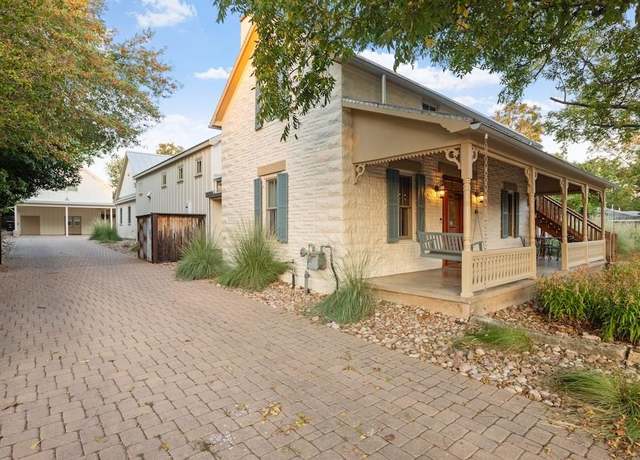 Property at 204 W Creek St, Fredericksburg, TX 78624, 3 beds, 3 baths