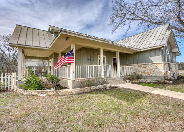 Property at 401 S Milam St, Fredericksburg, TX 78624, 3 beds, 2 baths