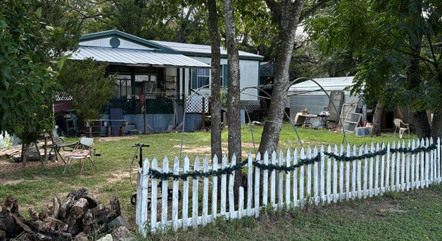 Photo of 162 River View Dr, Center Point, TX 78010