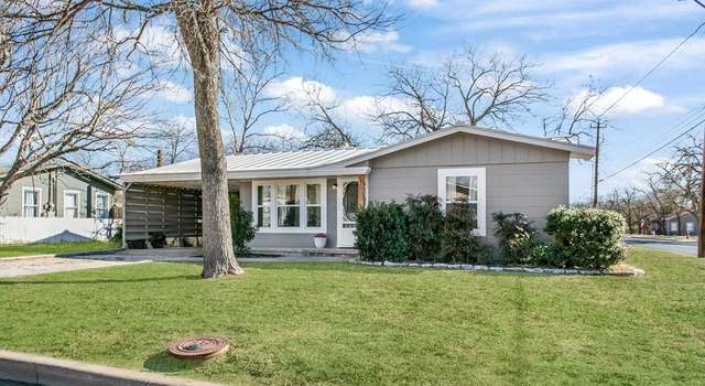 Photo of 513 S Olive St, Fredericksburg, TX 78624
