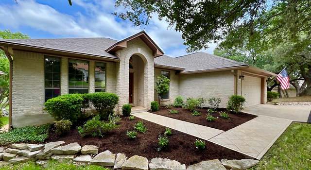 Photo of 208 E Creekview Dr, Fredericksburg, TX 78624