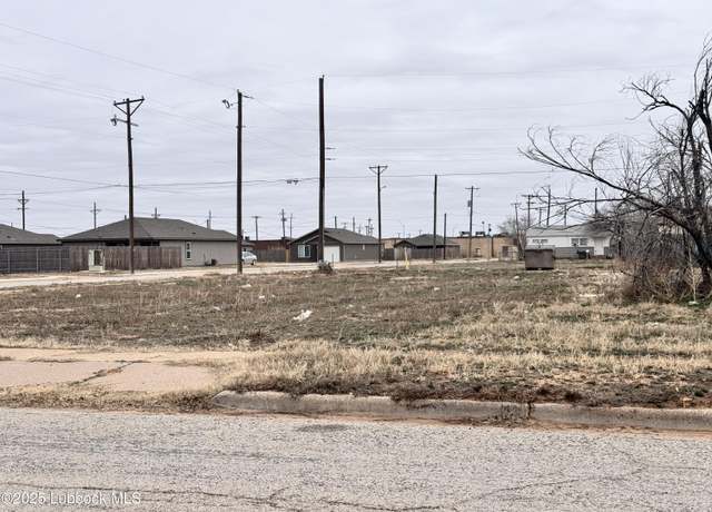 Property at 3022 E 2nd Pl, Lubbock, TX 79403