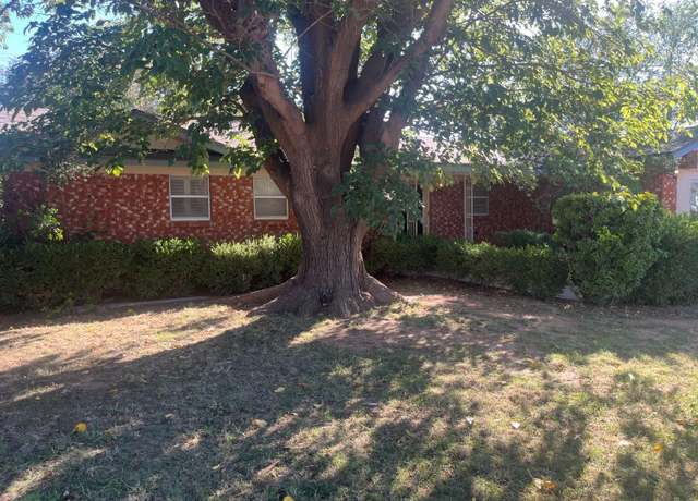 Property at 5543 17th St, Lubbock, TX 79416, 4 beds, 2 baths