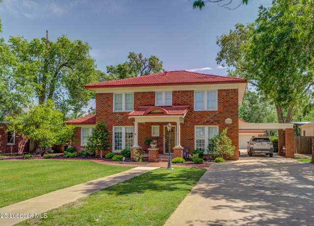 Property at 3003 19th St, Lubbock, TX 79410, 6 beds, 3.5 baths