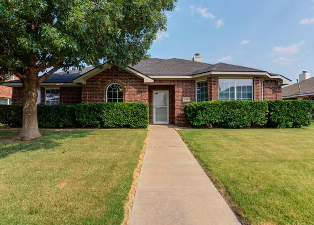 Property at 610 N Wayne Ave, Lubbock, TX 79416, 3 beds, 2 baths