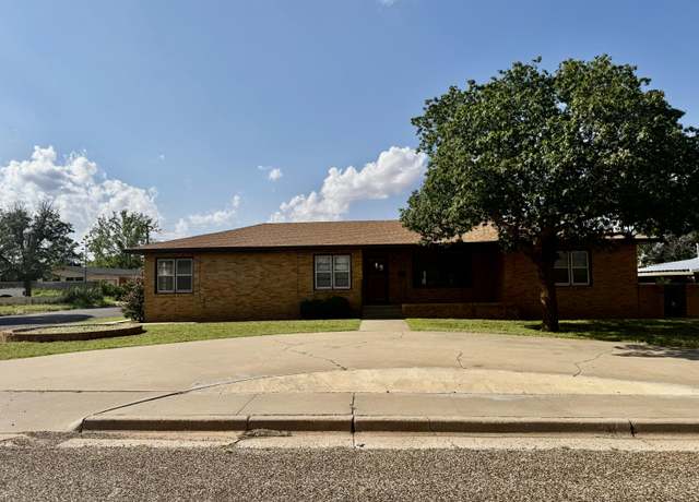Property at 110 N 15th St, Lamesa, TX 79331, 4 beds, 2 baths
