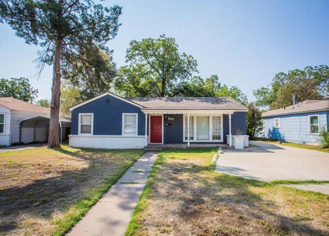 Property at 3007 31st St, Lubbock, TX 79410, 4 beds, 4 baths