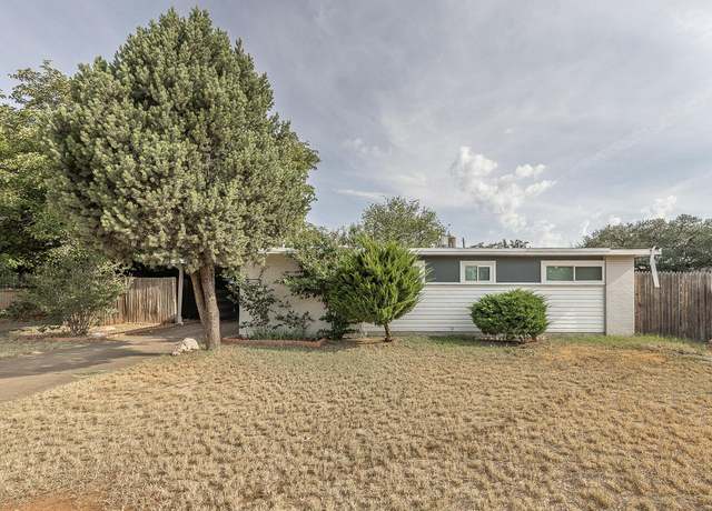 Property at 2702 66th St, Lubbock, TX 79413, 3 beds, 1 bath