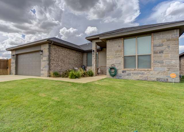 Property at 7620 63rd St, Lubbock, TX 79407, 3 beds, 2 baths
