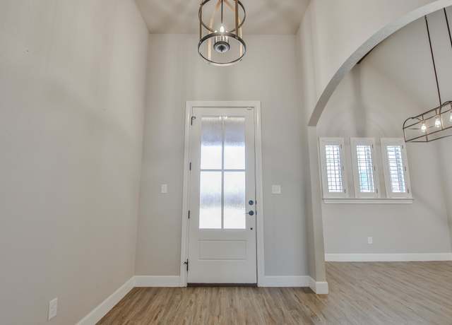 Property at 618 N 11th St, Wolfforth, TX 79382, 4 beds, 3 baths
