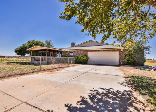 Property at 6715 104th St, Lubbock, TX 79424, 3 beds, 2 baths