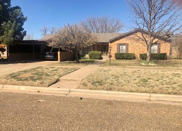 Property at 908 W Main St, Post, TX 79356, 3 beds, 2 baths