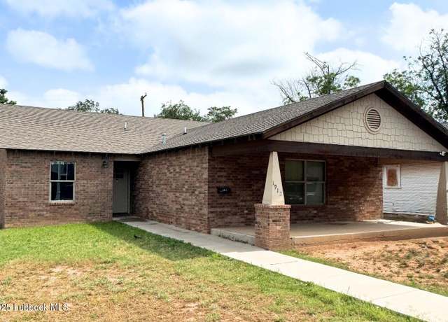 Property at 1912 17th St, Lubbock, TX 79401, 4 beds, 2 baths