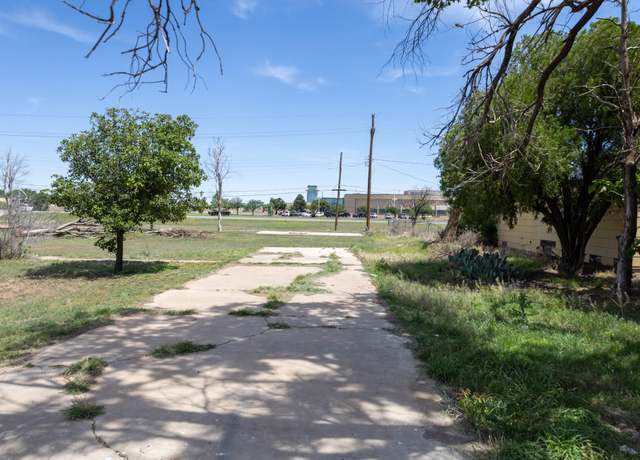 Property at 305 E Quinn St, Lubbock, TX 79403