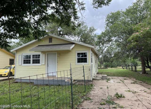 Property at 2710 E 3rd St, Lubbock, TX 79403, 3 beds, 1 bath