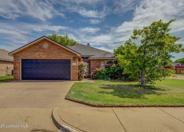 Property at 5711 106th St, Lubbock, TX 79424, 3 beds, 2 baths