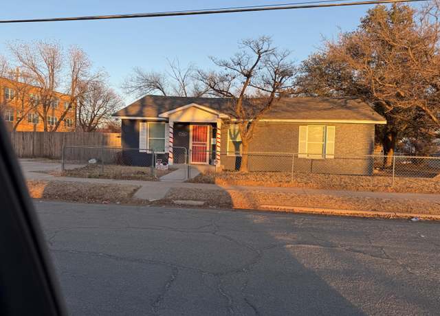Property at 1924 21st St, Lubbock, TX 79411, 2 beds, 2 baths