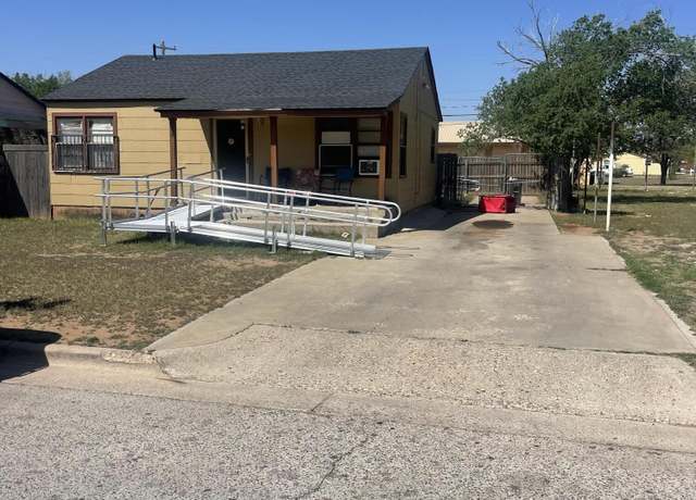 Property at 206 Avenue S, Lubbock, TX 79415, 3 beds, 2 baths